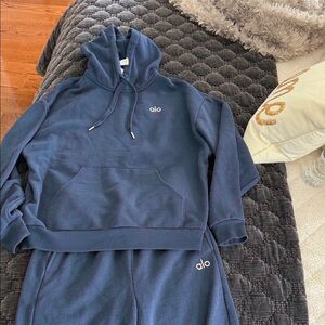 ALO Yoga  Blue Hoodie matching set EUC
